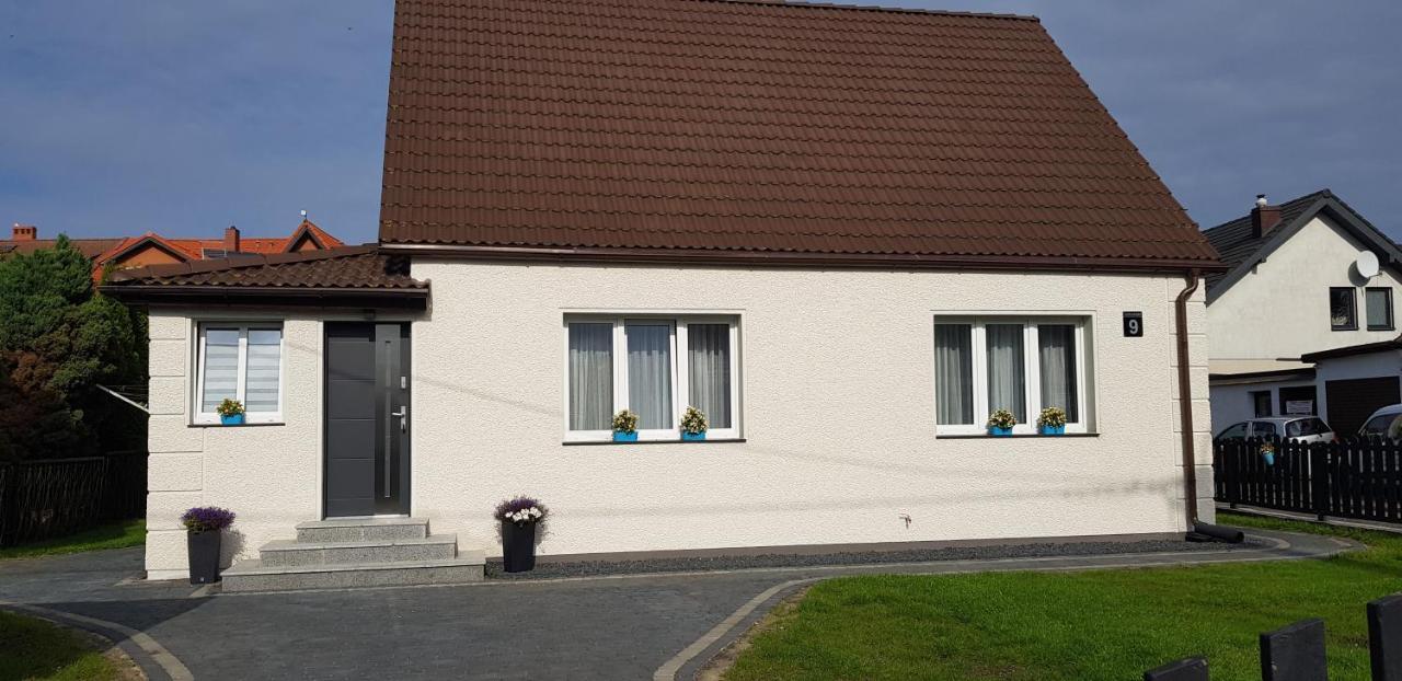 Ferienwohnung Przy Porcie Leba Exterior foto