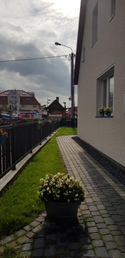Ferienwohnung Przy Porcie Leba Exterior foto